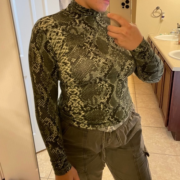 Comfortable turtleneck - Picture 1 of 4